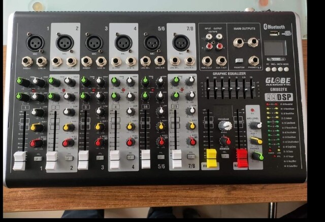 GLOBE 8 kanal deck mikser ACİL SATLIKTIR...