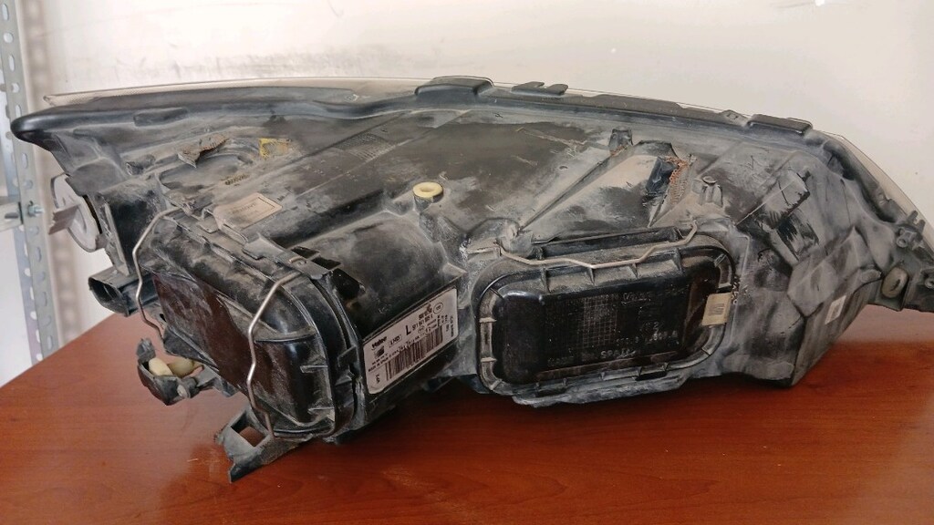 SEAT LEON SOL FAR ORJİNAL ÇIKMA KARGO OLUR - 3