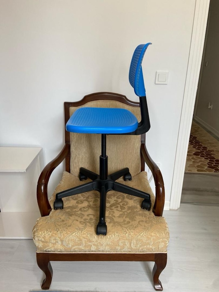 IKEA MARKA ÇOCUK ÇALIŞMA SANDALYESİ MAVİ RENK - 3