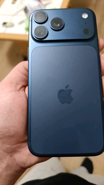 Lacivert iPhone 17 Pro Max