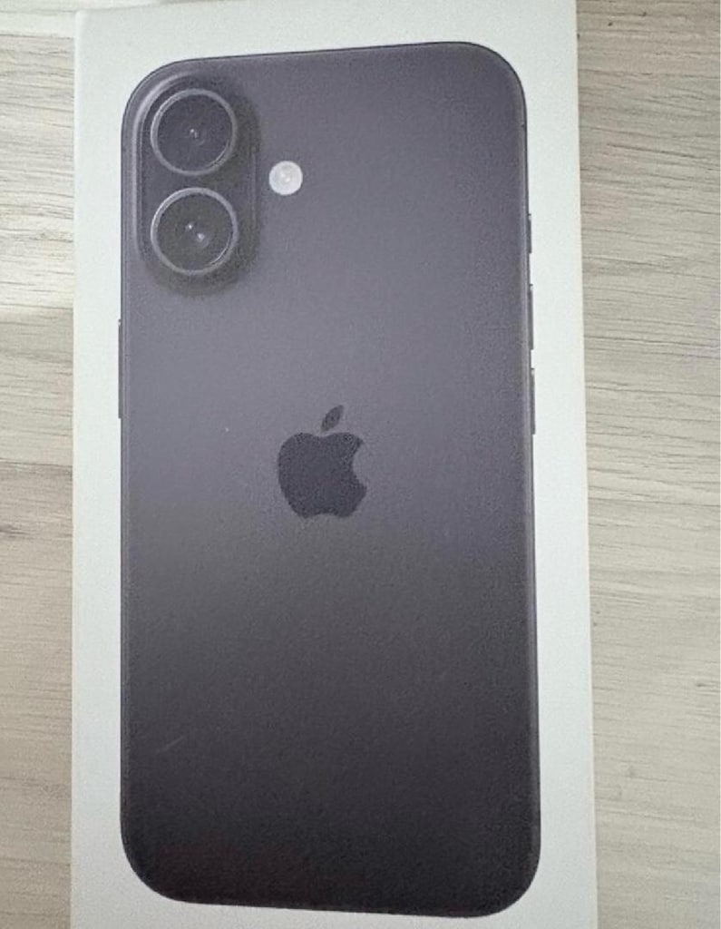 iPhone 16 - 5