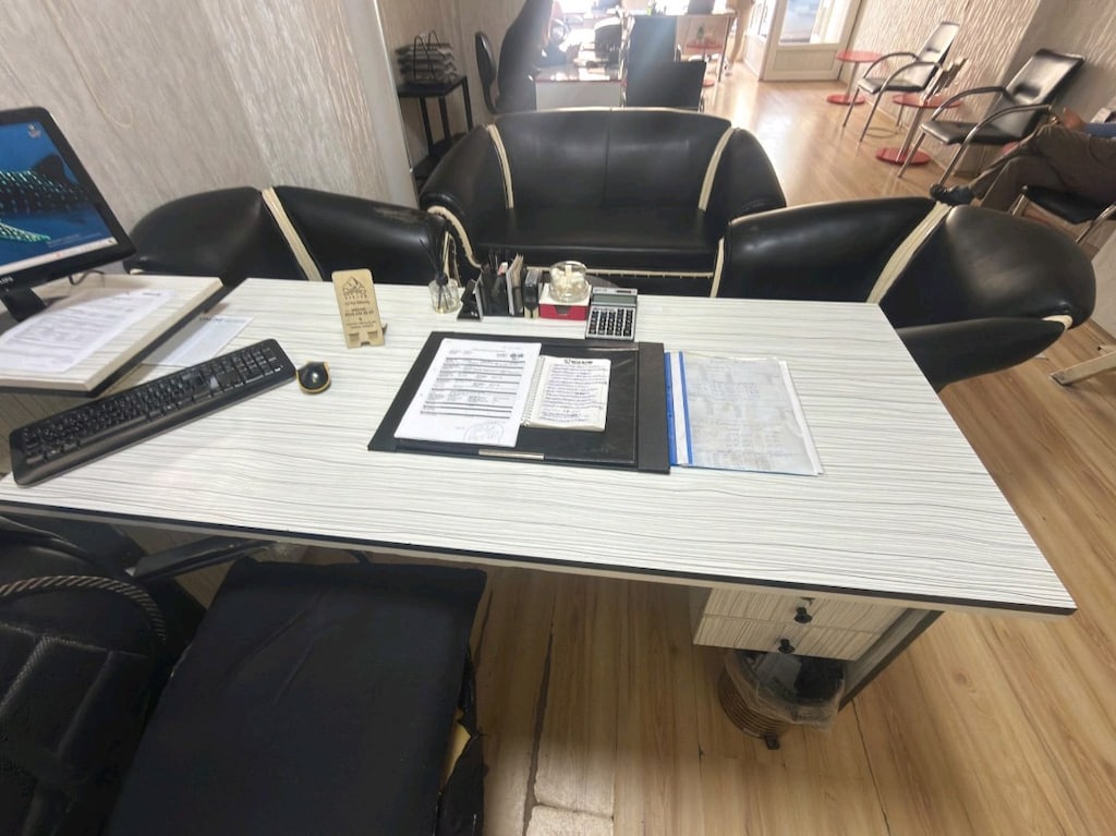 Temiz kullanılmış Ofis Mobilyaları - 14
