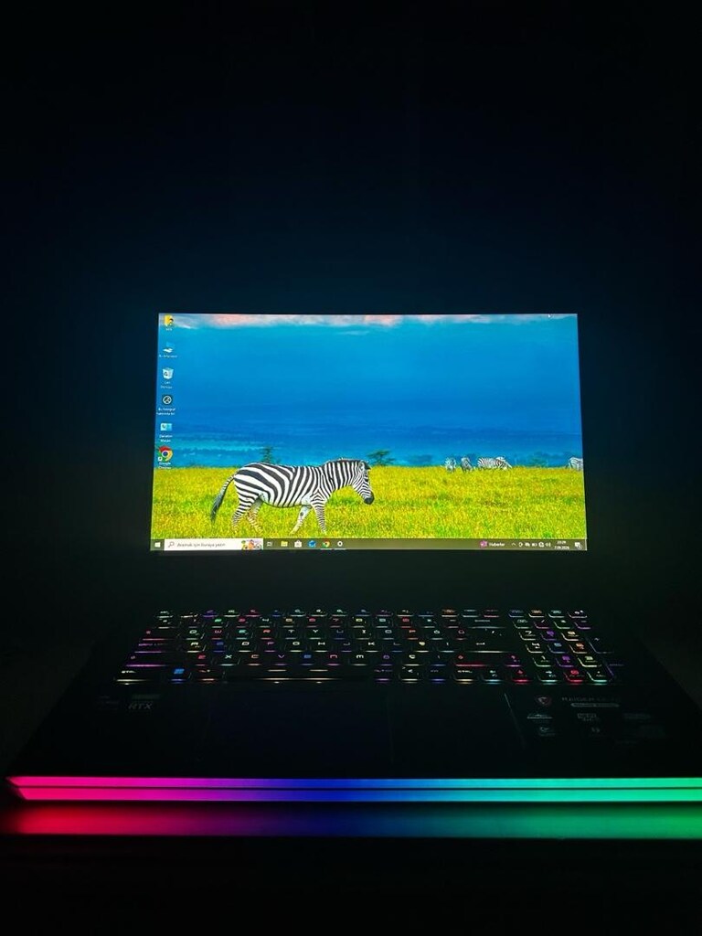 MSI Raider GE76 12UHS | i9 12900HK - RTX 3080 Ti (16GB) - 64GB RAM 1TB - 2