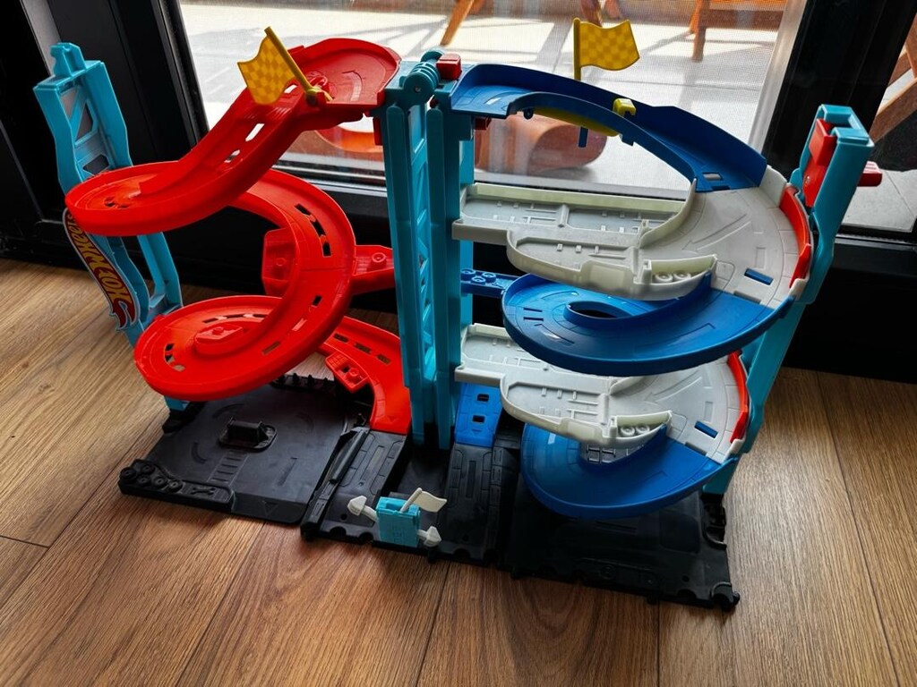 HOT WHEELS Heyecanlı Yarış Kulesi HKX43 - 2