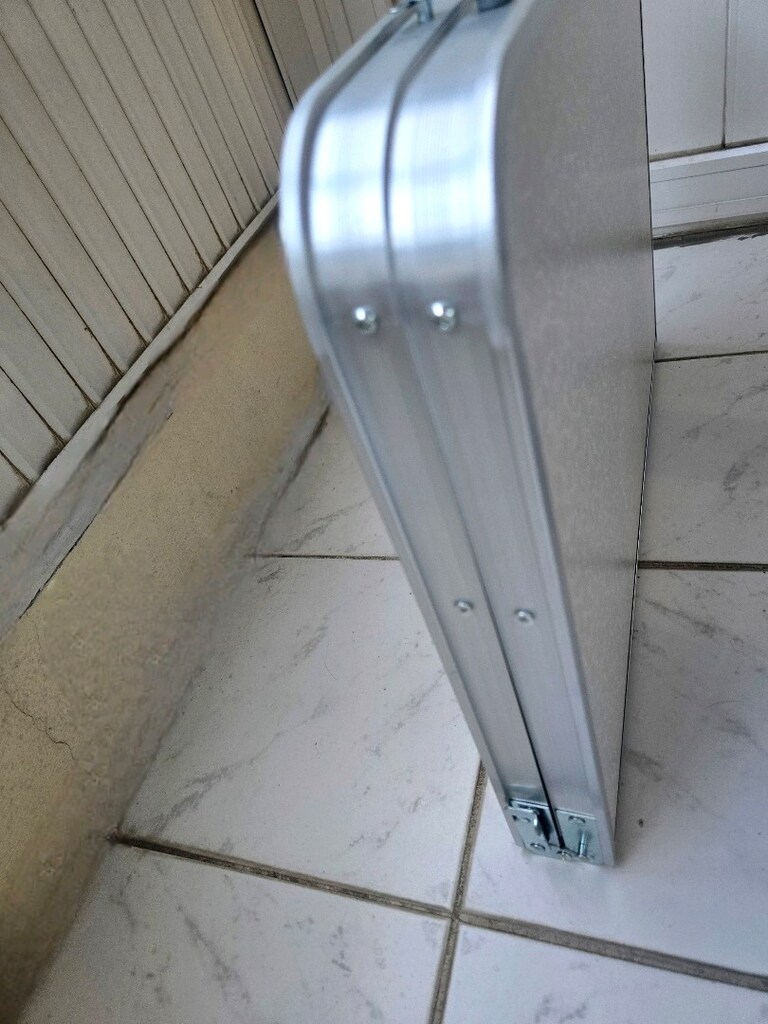 Katlanabilir Metal Aksamlı Çok Amaçlı Masa - 3