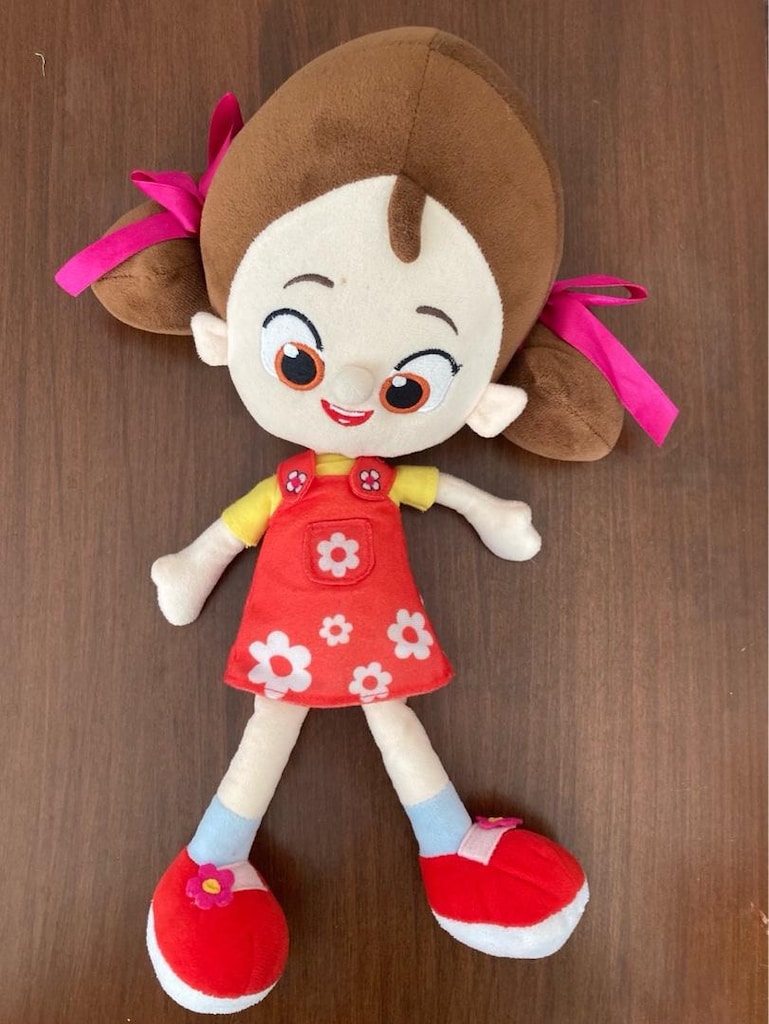 Niloya. Pelüş - 2