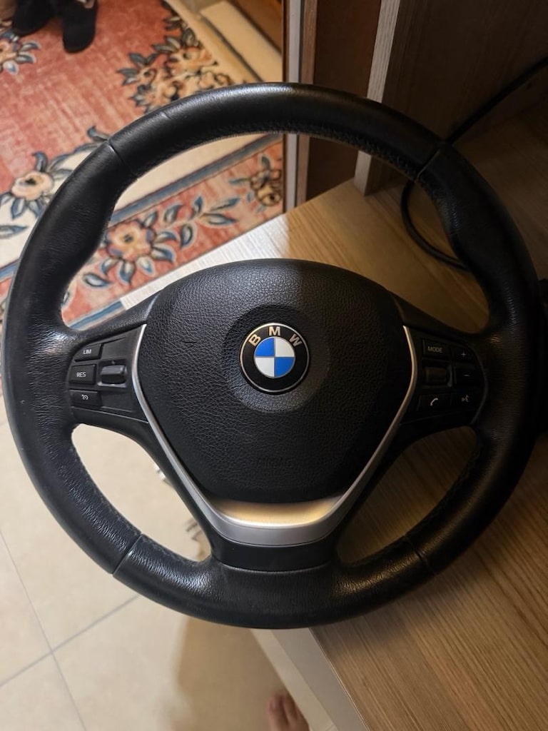 BMW 320d 2018 model araçımdan çıkma orjinal airbag üstünde titreşimli - 3