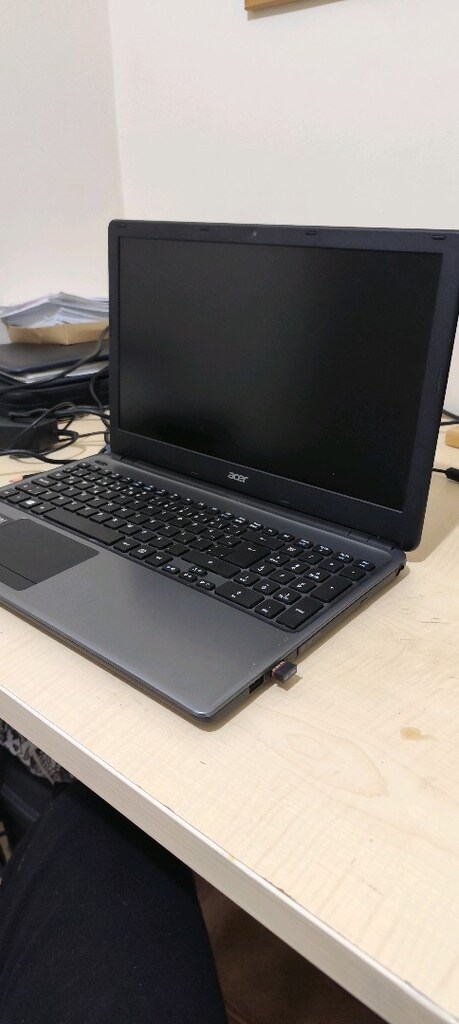 laptop Acer celeron 4. nesil 4 GB ram 500 GB hdd yanında USB wifi veri - 4