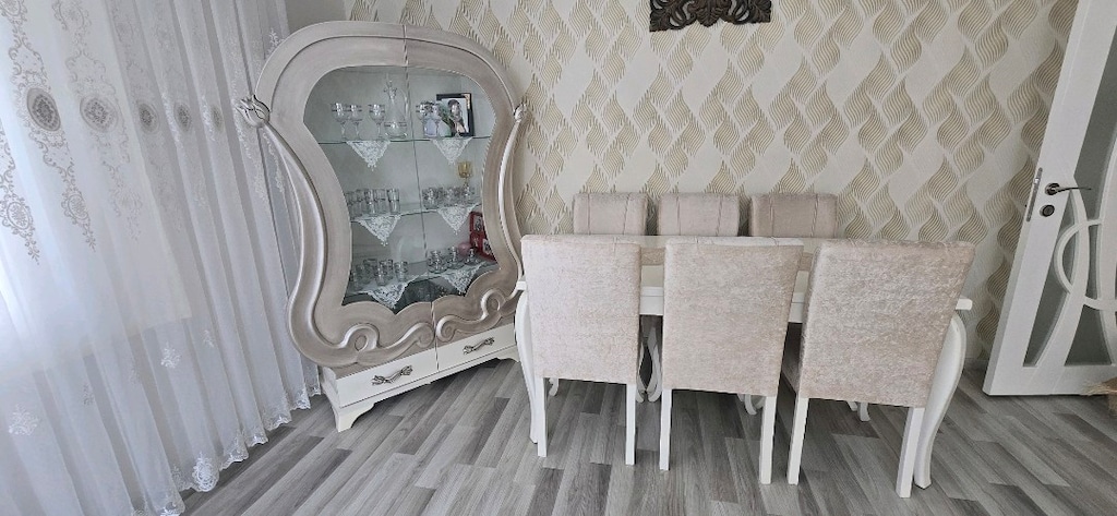 yemek masası ve vitrini - 11