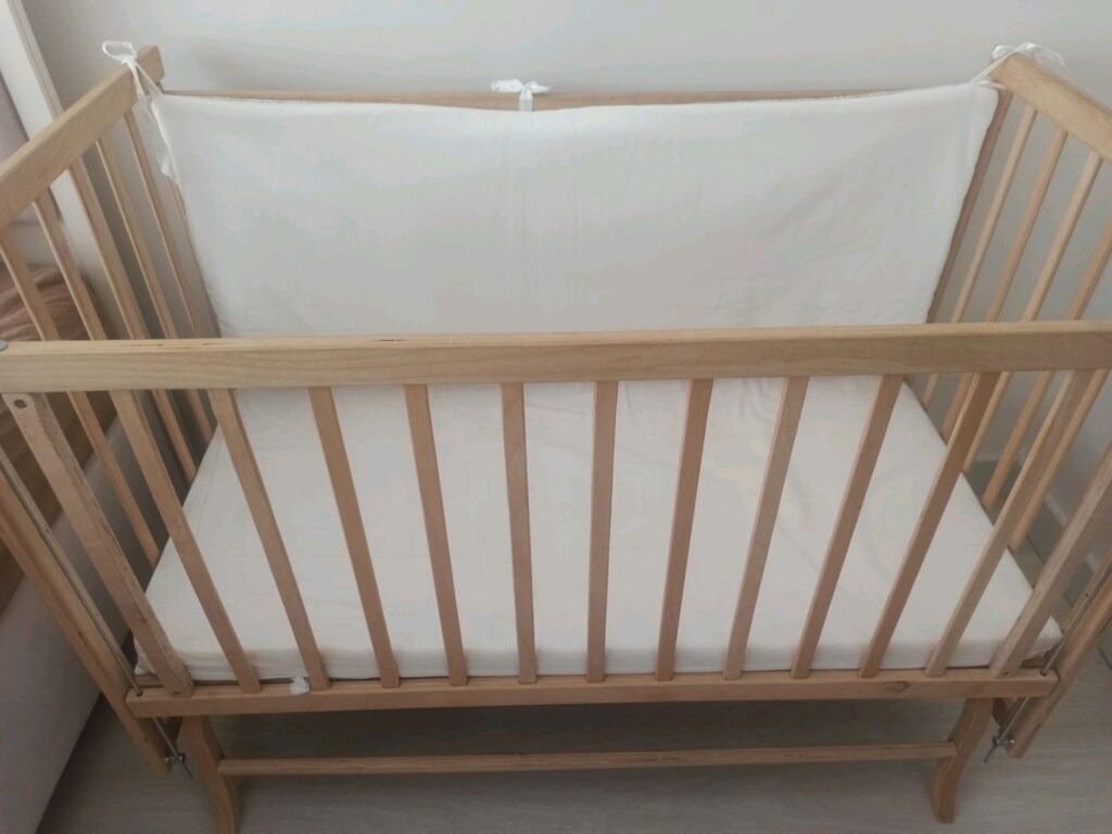 e-bebek Ahşap Beşik (Sallanabilir / Sabitlenebilir) - Çok Temiz - 5