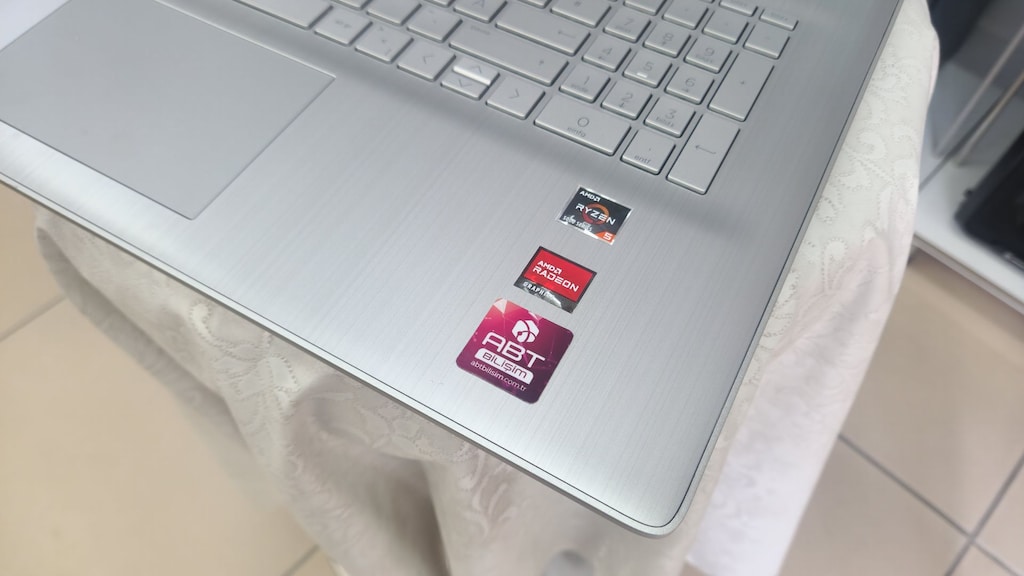 ABT BİLİŞİM – HP | Ryzen 5 | 8 GB | 512 GB M.2 | 17.3" Full HD - 3