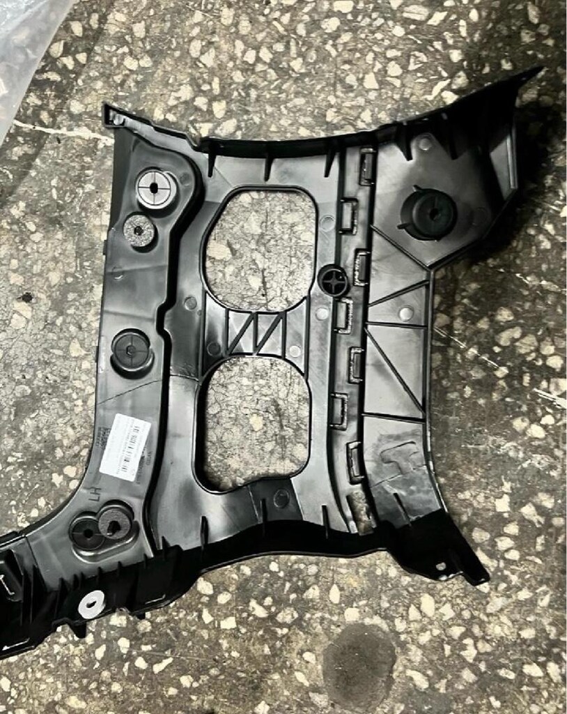 FORD COURIER ARKA TAMPON BRAKETLERİ - 4