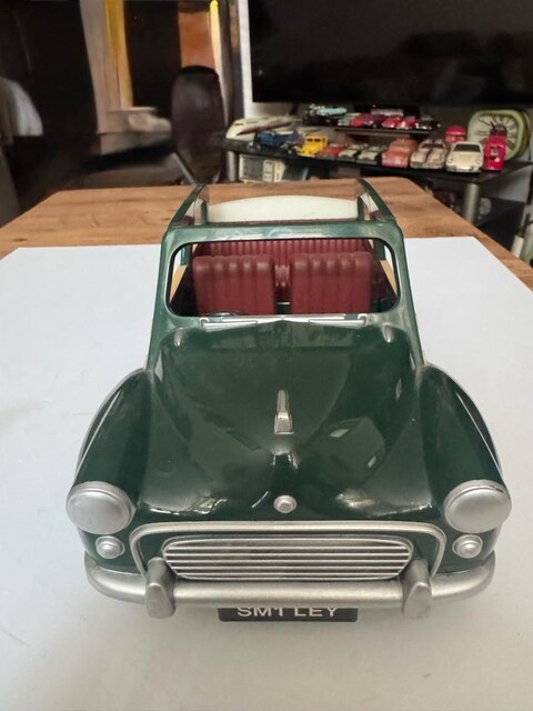 Vintage Morris Minor Traveller Ahşap Görünümlü Koleksiyon Model Araba