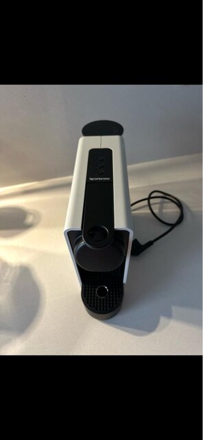 nespresso essenza plus C45 beyaz espresso makinesi