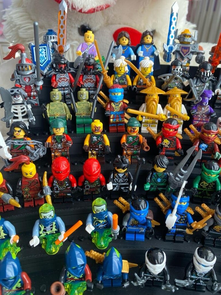 Lego Karışık Minifigürler - 12