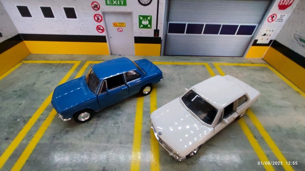 BMW 2002 Tİ MODELİ METAL DİECAST OYUNCAK ARABA - 6
