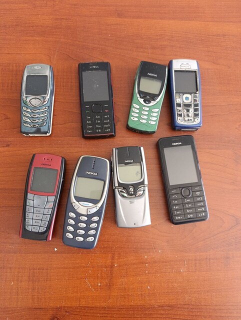 ESKİ TELEFONLAR HEPSİ BOZUK KOLEKSİYONLUK