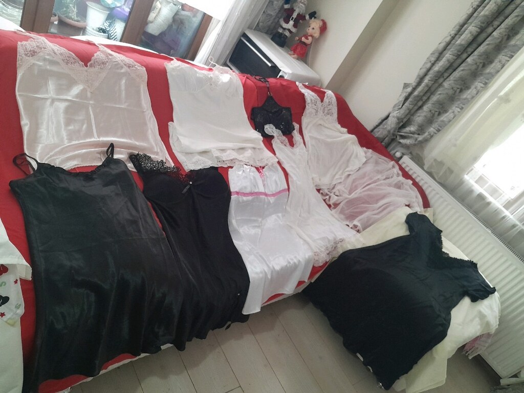 Az kullanilmis, cok cesitli, farmli bedenlerde, dantel-saten elbise - 13