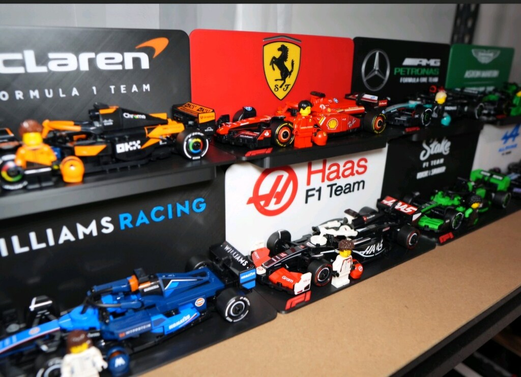 Motorsporları Tutkunlarına Özel: Model Araç Sergileme Standı - 3