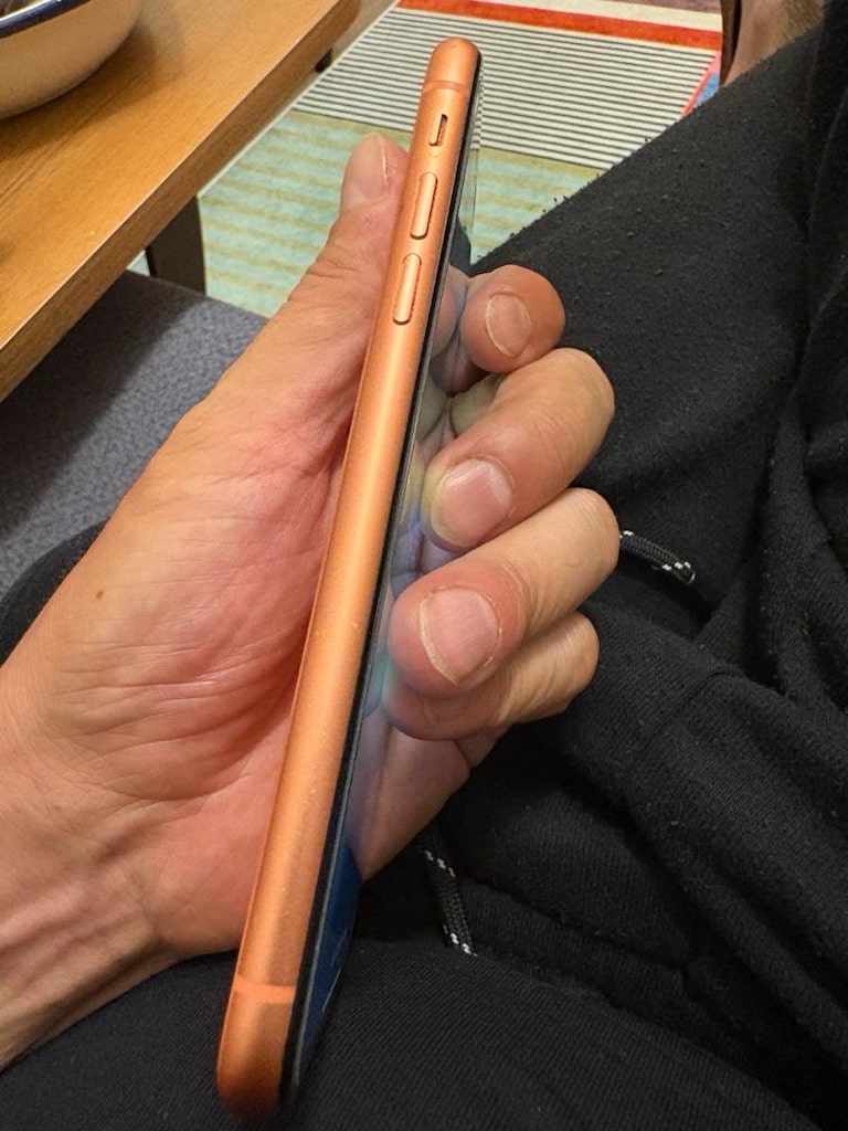 iPhone XR 64 gb - 3
