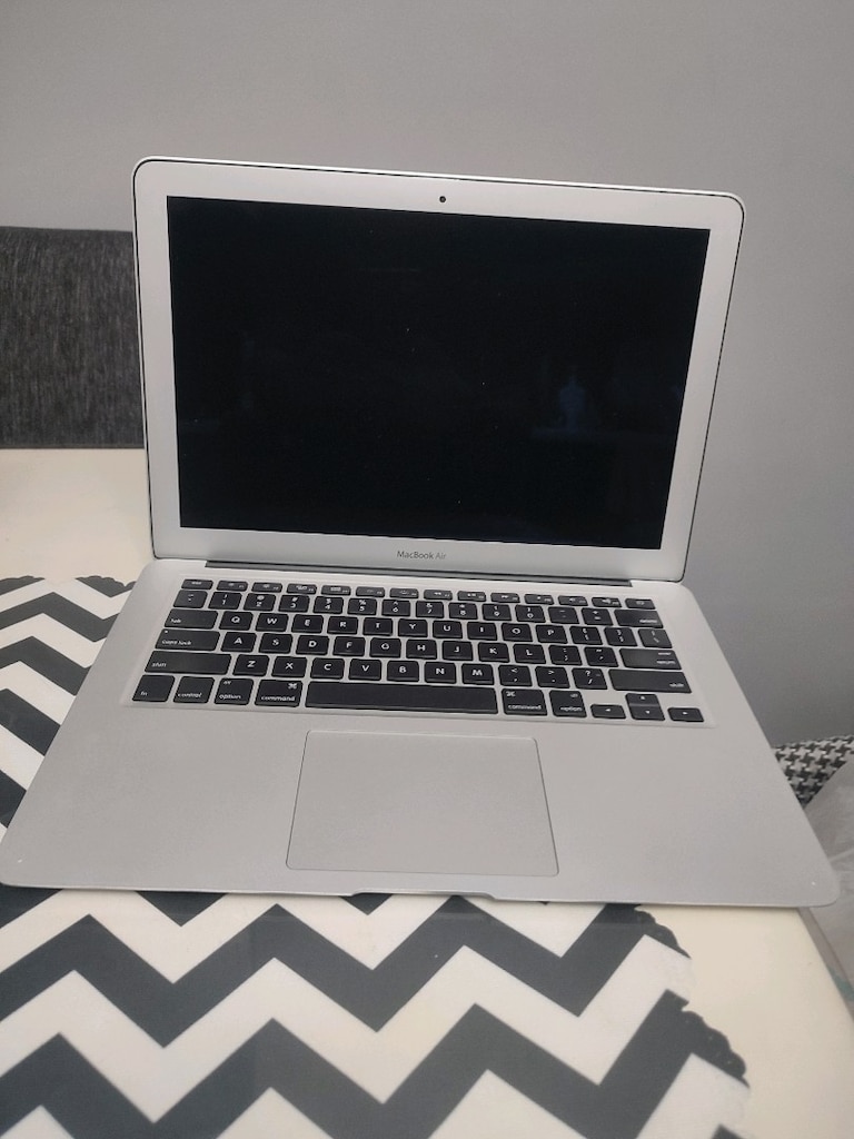 Apple MacBook 2 Adet - 2