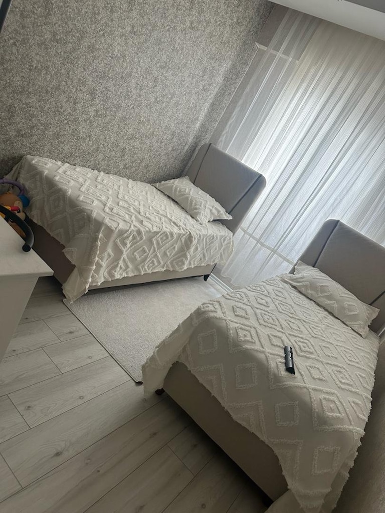 tek kişilik iki adet baza seti