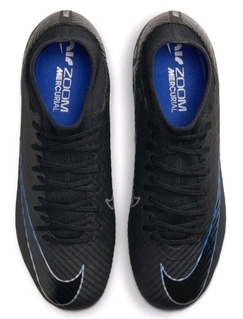 Nike Zoom Mercurial Superfly 9 model bir futbol kramponu 42-42,5