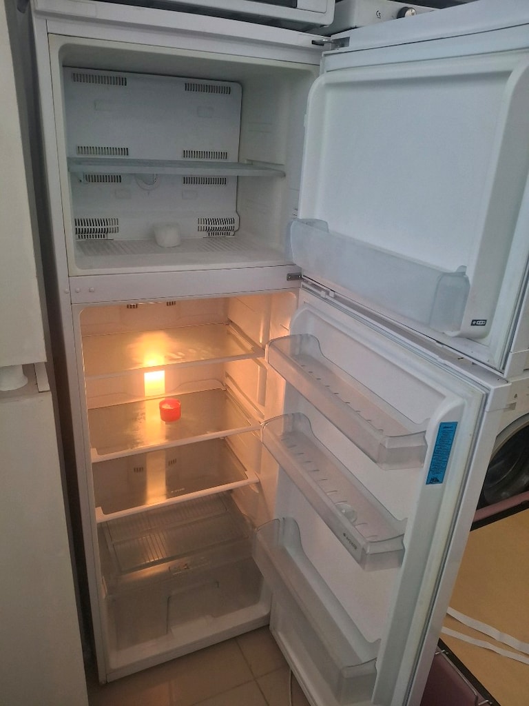 buzdolabı arçelik marka 330 lt temiz sorunsuz çalışıyor - 2