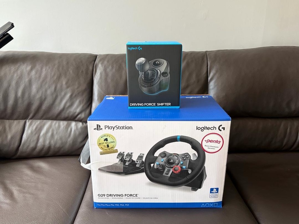 Sıfır hiç kullanılmamış LOGİTECH G29&SHİFTER