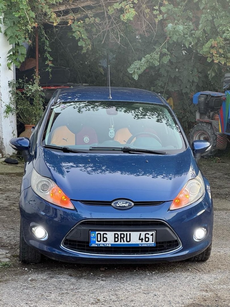 Ford fiesta titanyum 1.4tdi 157 bin kmde orjin - 2