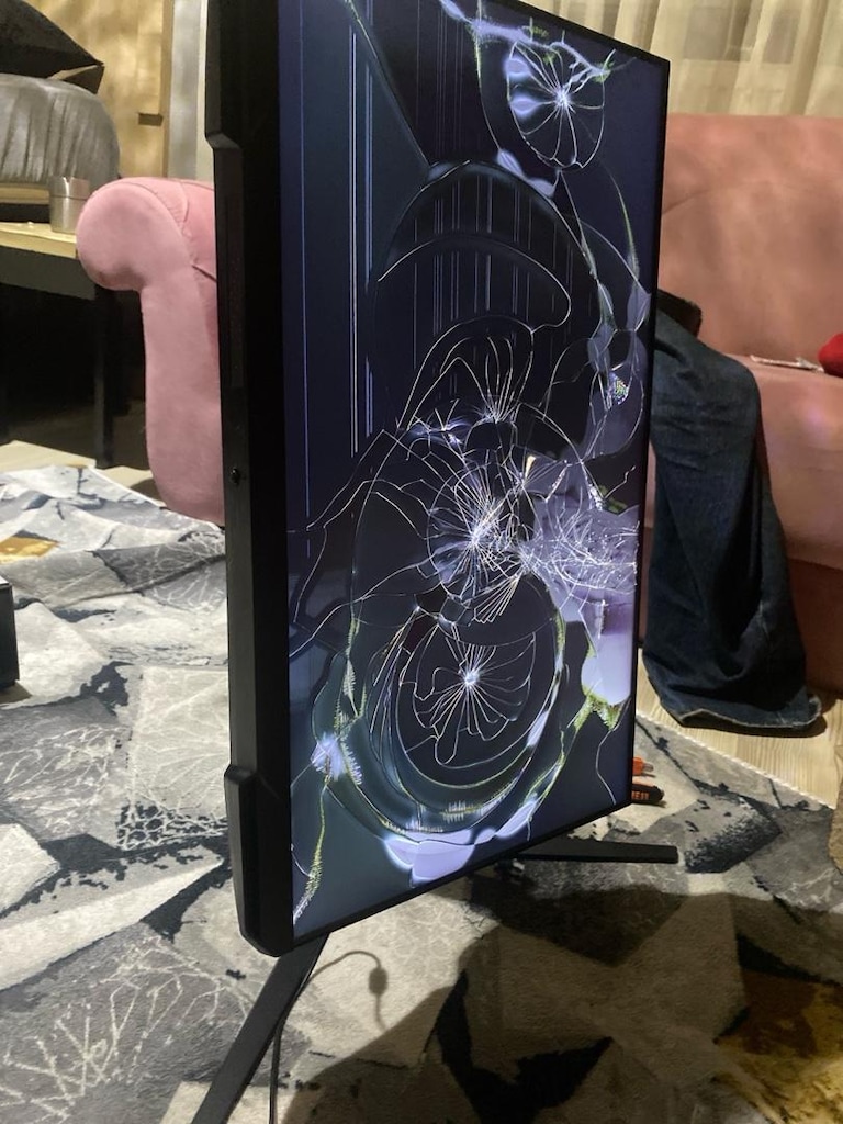 samsung monitör kırık - 2