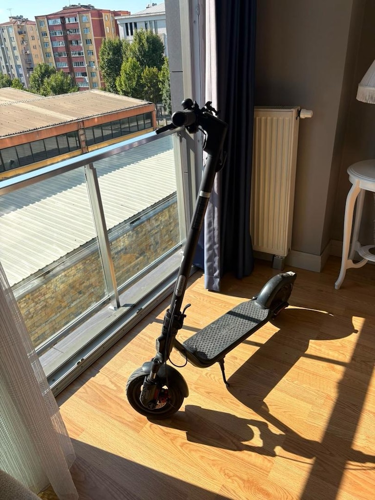 Segway f2 model Scooter - 10