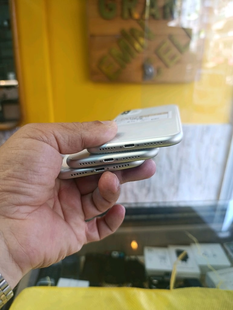 iPhone 11 TR - 2