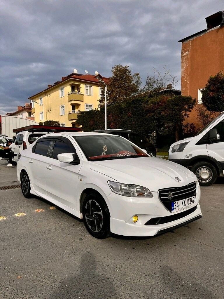 Peugeot 301 - 3