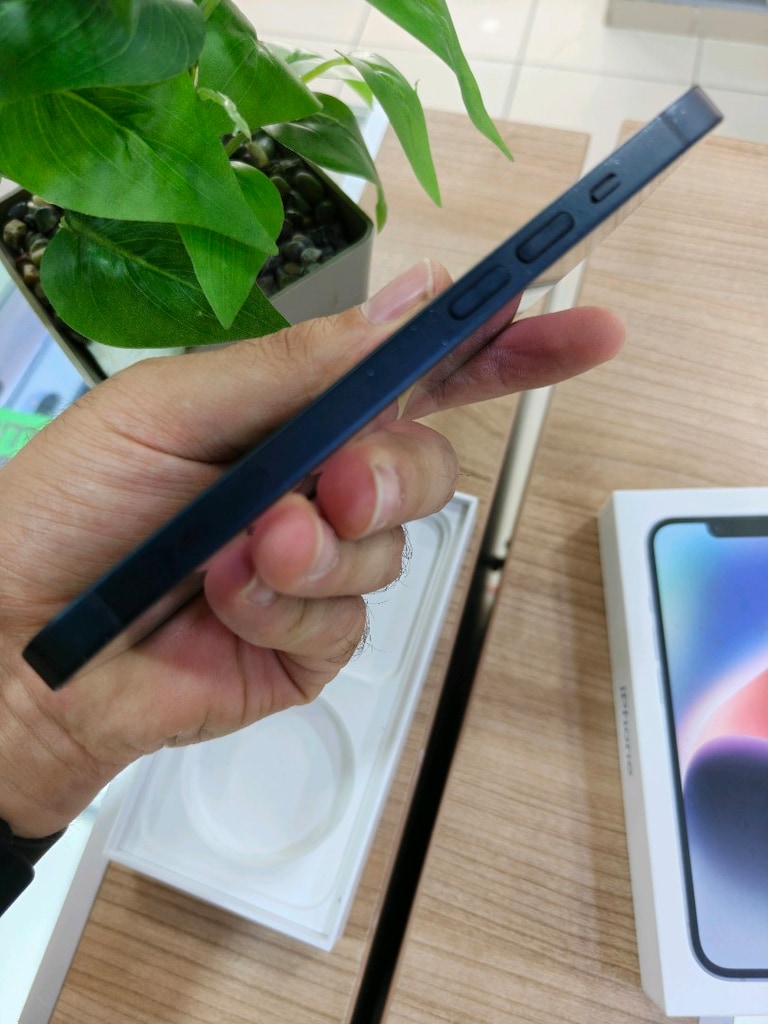 İPHONE 14 COK TEMİZ - 5