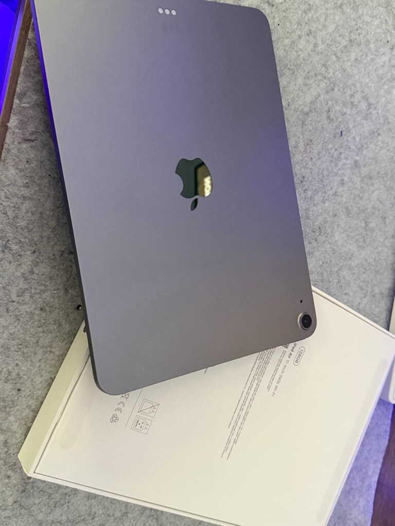 iPad Air 11-inch (M3) Wi-Fi 128 GB - 4