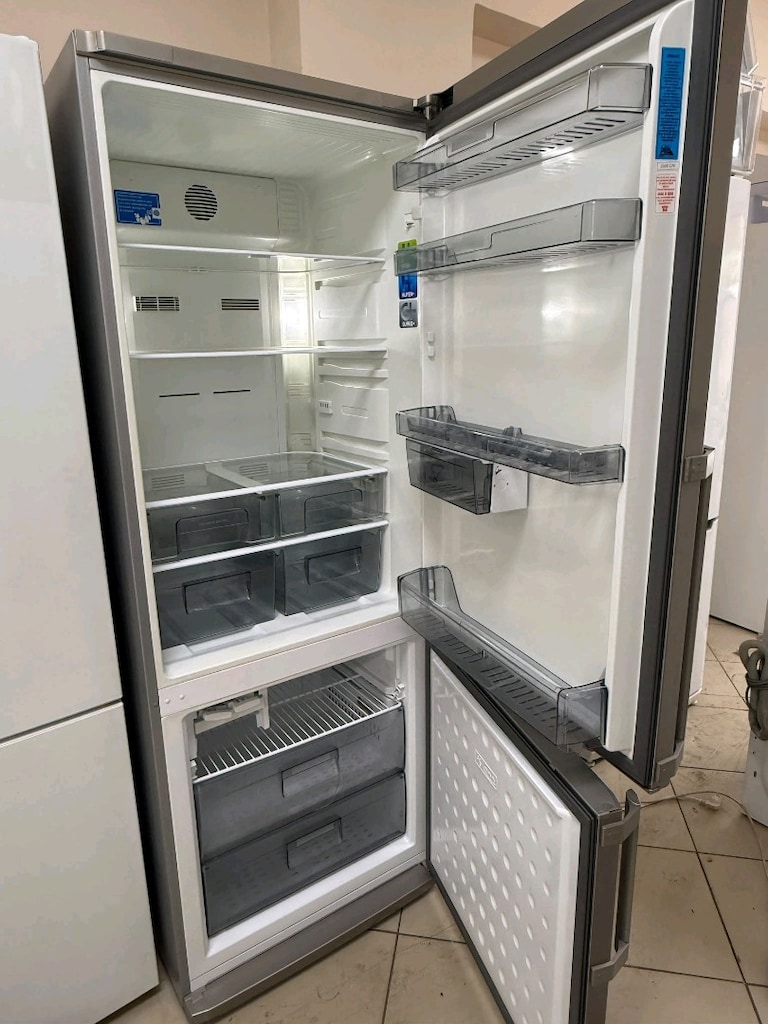 SIFIRDAN FARKSIZ ARÇELİK GRI RENK YÜKSEK MODEL BUZDOLABI - 2