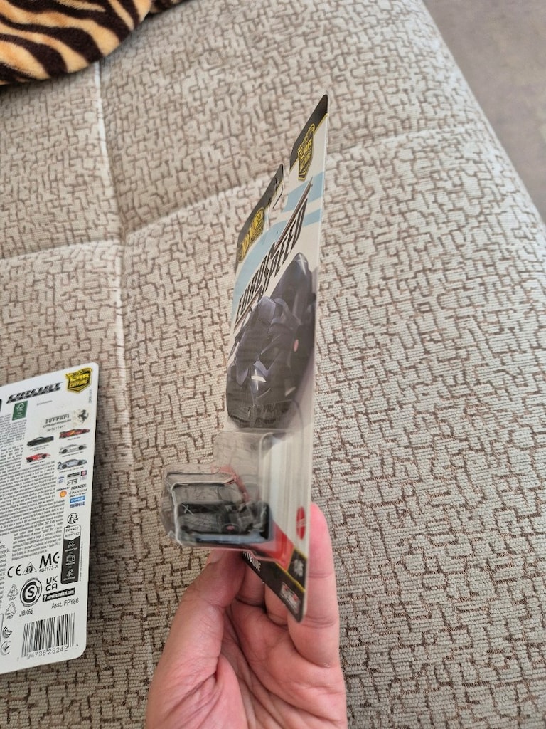 Hot Wheels Chase Ferrari 499p ve Bugatti Bolide fiyatlar açıklamada - 12