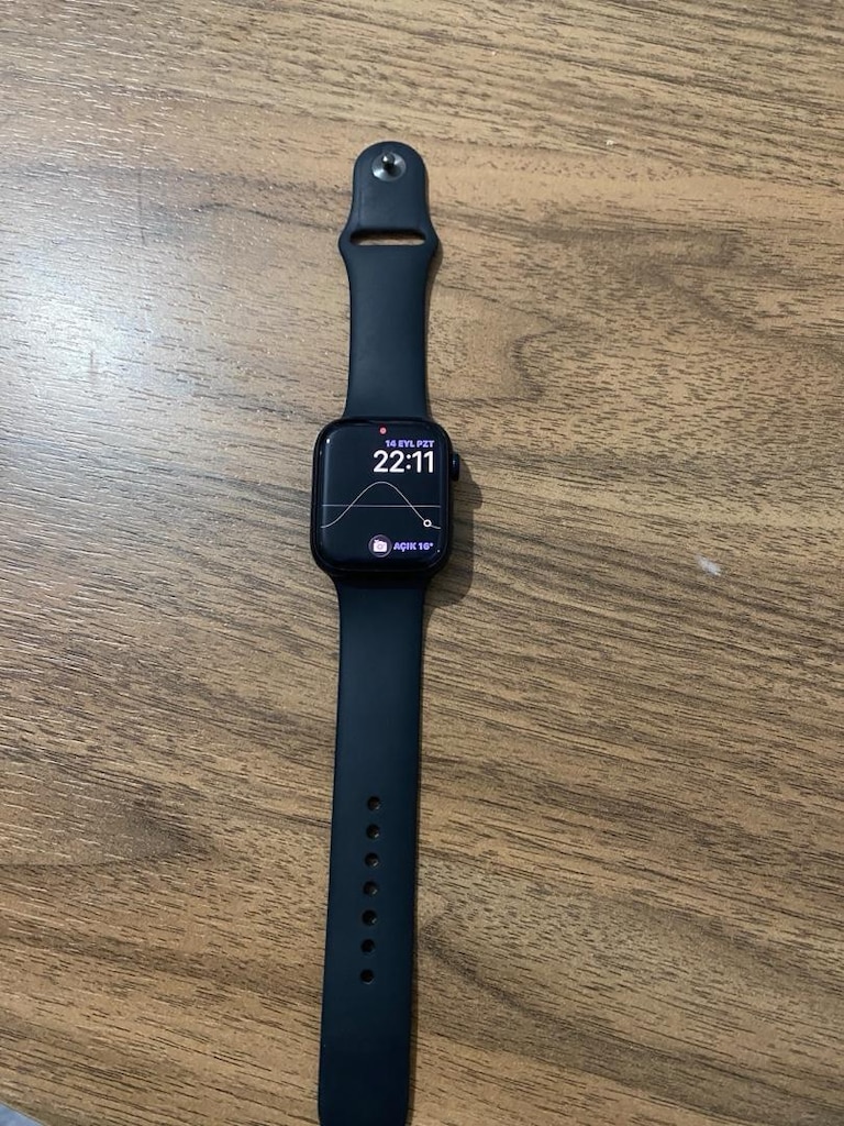 Apple Watch Series 8 - 3
