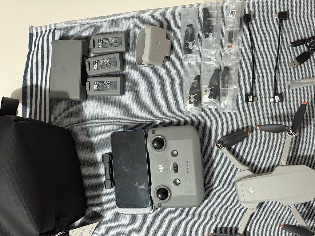 Dji mini 4 k fly combo full aksesuar - 4