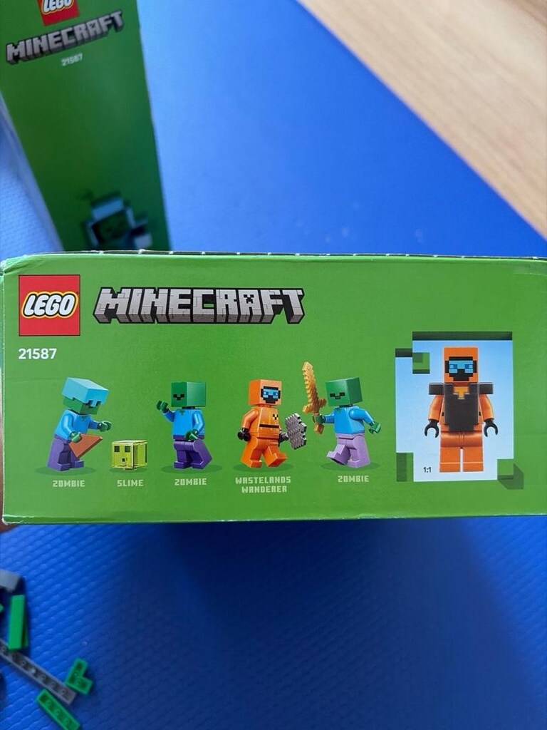 Lego Minecraft 21587 - 2