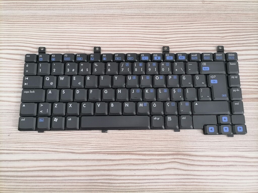 Hp Pavilion DV4000 laptop parçaları - 5