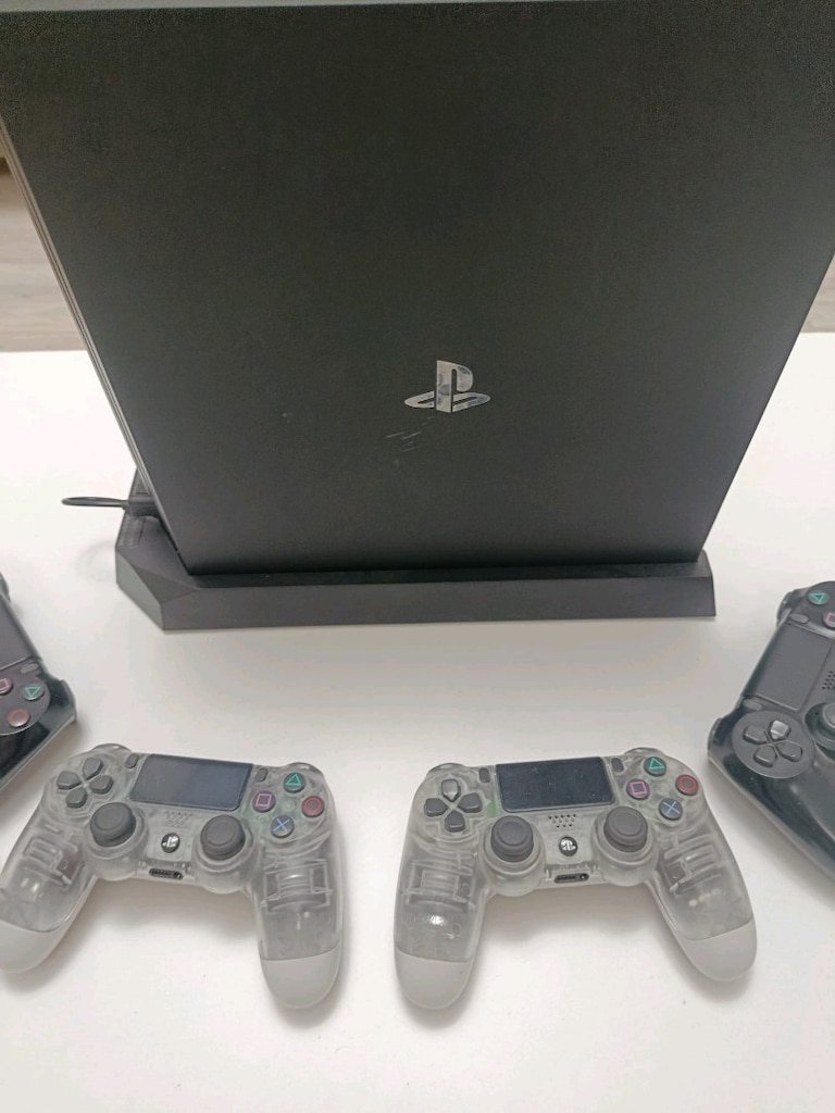 PS4 PRO - 5
