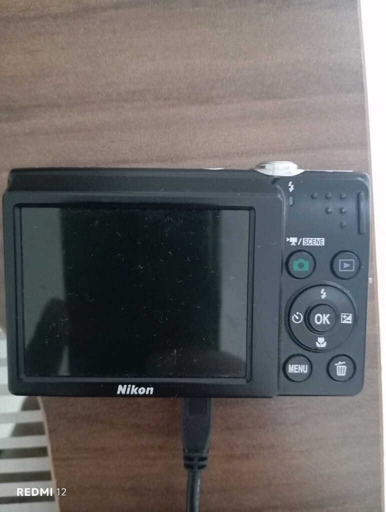 Nikon Coolpix S2500 Fotoğraf makinası ve video kaydedici - 4