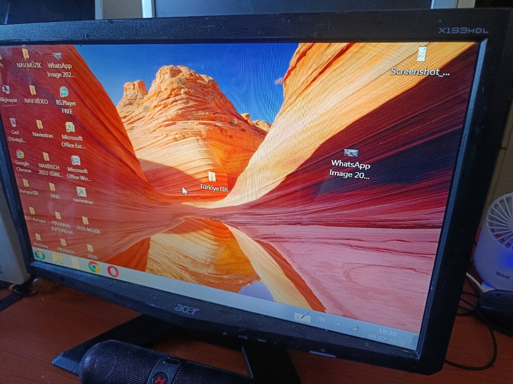 Acer Siyah Monitör 19" VGA kablolariyla - 5