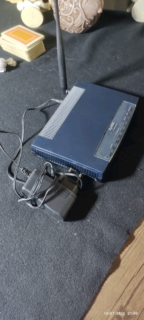 Zyxel P-660HW-T1 ADSL2 modern - 4