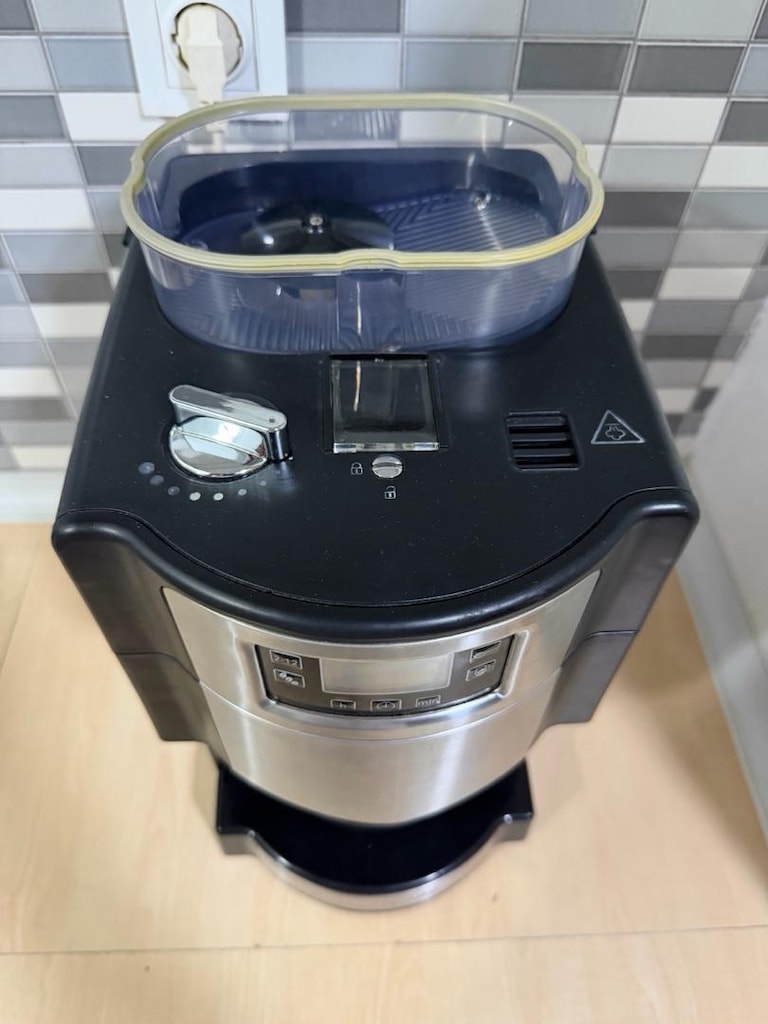 RUSSELL HOBBS KAHVE MAKİNASI - 9