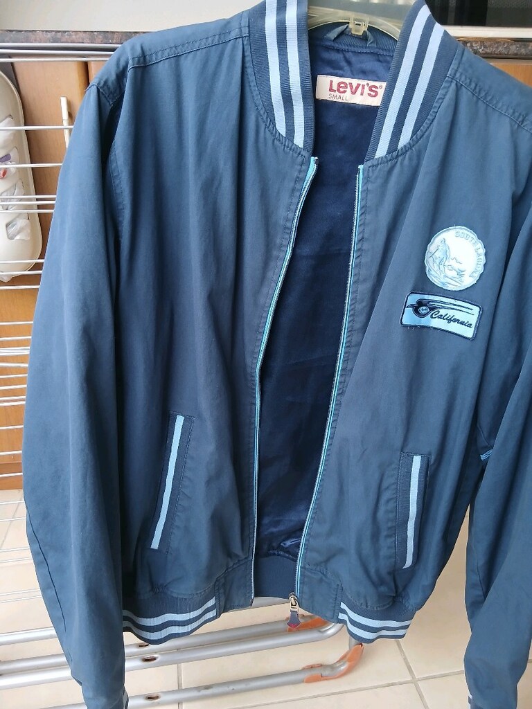 Levis baharlık mavi mont