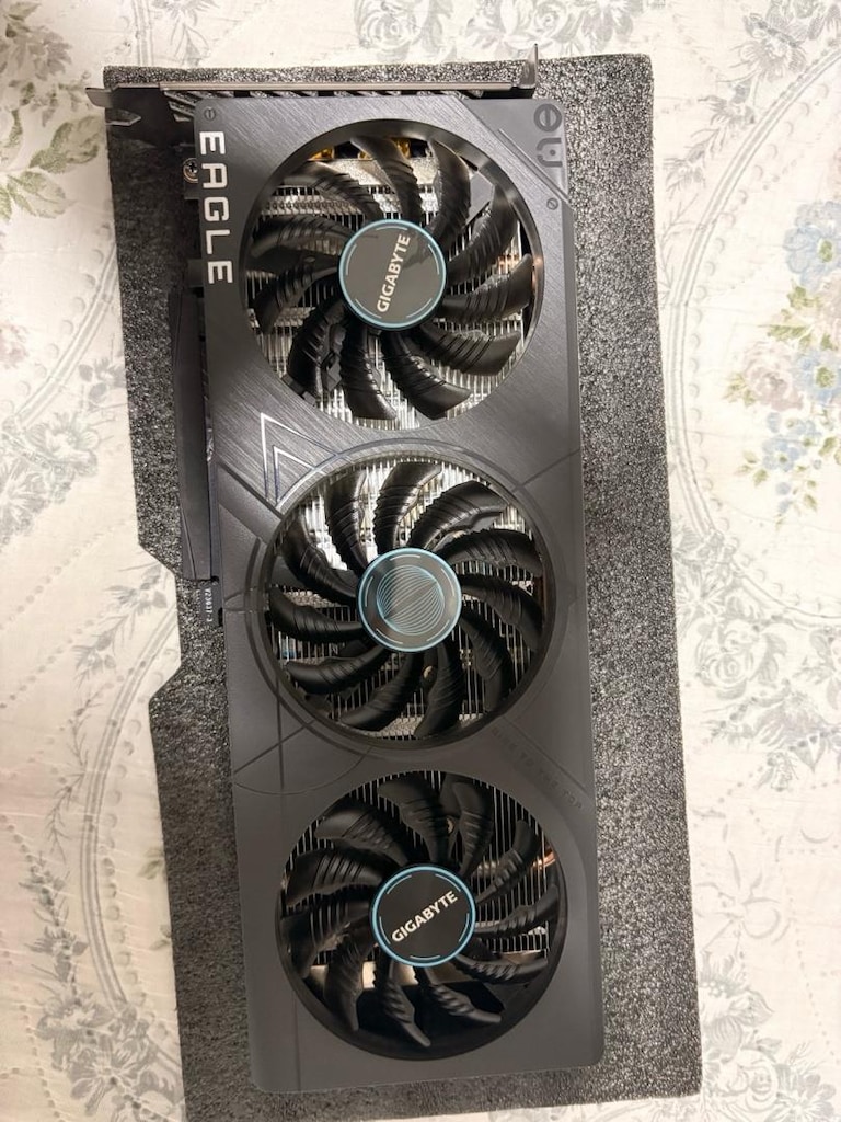 Gigabyte Rtx4060 8 GB - 2