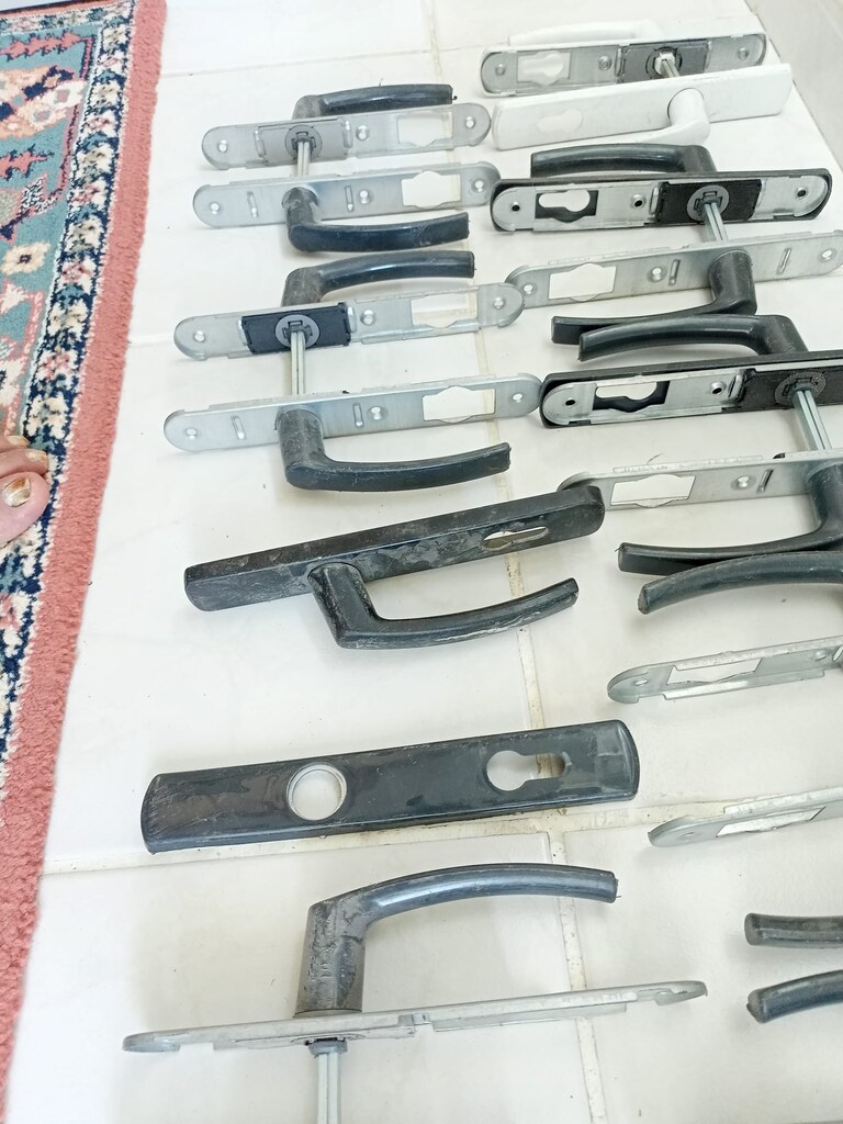 PVC KAPI KOLU - 3